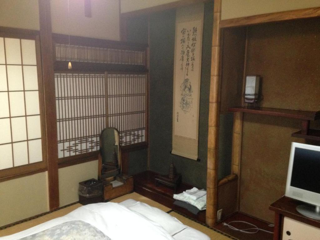Chuokan Shimizuya Ryokan Nagano Szoba fotó