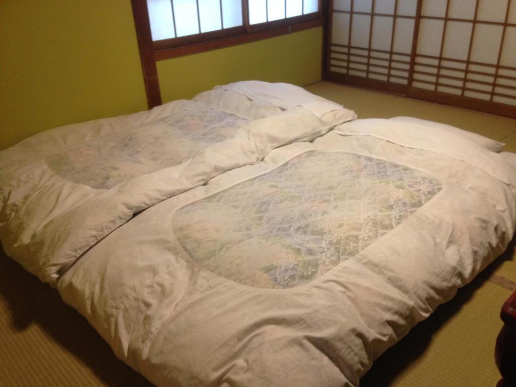 Chuokan Shimizuya Ryokan Nagano Szoba fotó